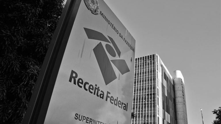 RECEITA FEDERAL ADMITE A TRIBUTAÇÃO DE IR SOBRE OS LUCROS DE LLCS APURADOS NOS ESTADOS UNIDOS